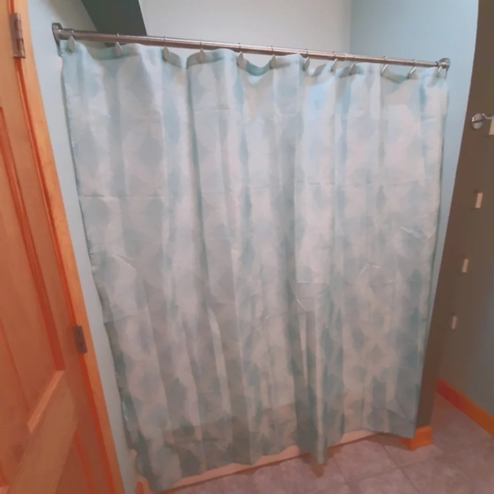 Comfort Bay shower curtain with matching curtain hooks NWT